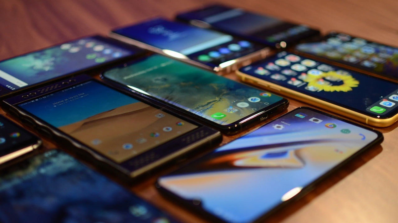 Smartphone shipments in 2019, Samsung remains in the top 1 and Huawei surpasses Apple