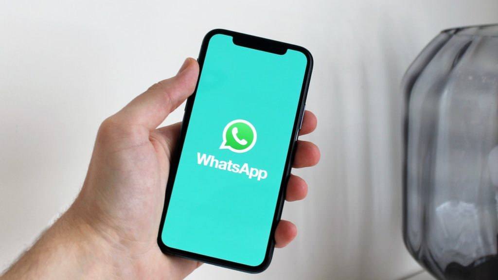 por qué no sale la foto de alguien en WhatsApp