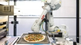 Pazzi, el robot pizzero que ya trabaja en un restaurante en París